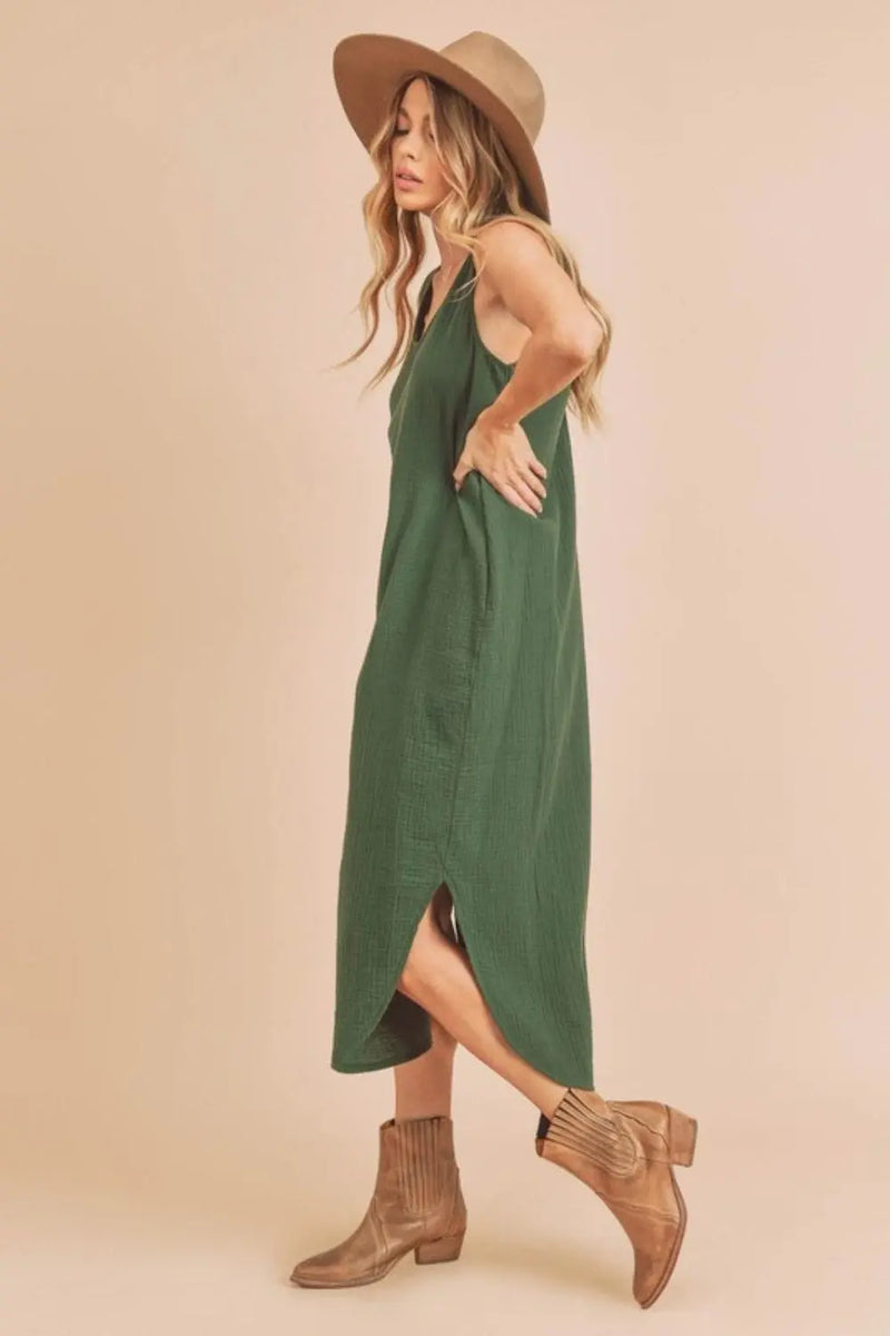 Trendsi Dress Aemi + Co Round Neck Midi Tank Dress with Pockets Aemi + Co Round Neck Midi Tank Dress with Pockets