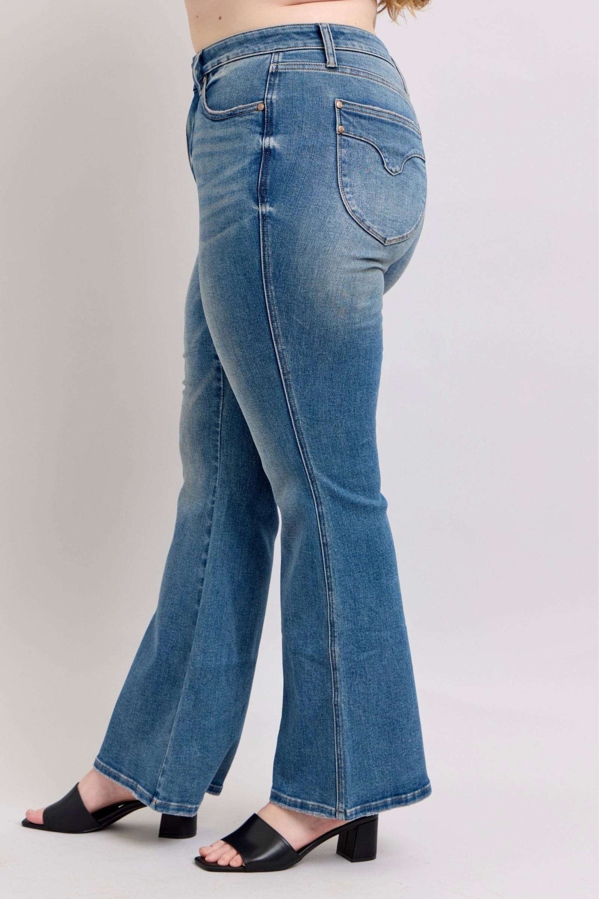 Trendsi jeans Judy Blue MR Tummy Control Vintage Wash Jeans Judy Blue MR Tummy Control Vintage Wash Jeans