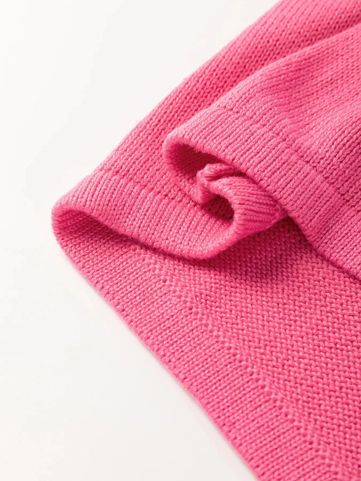 Trendsi Contrast Trim Pearl Detail Sweater Tank Top