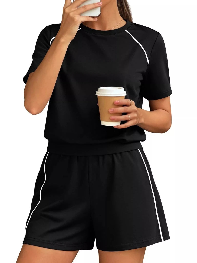 Contrast trim short sleeve T-shirt and shorts set, view 3