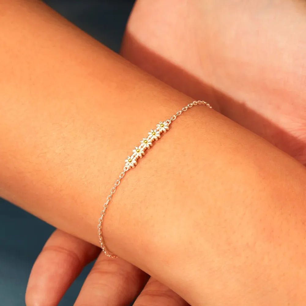 Daisy Shape Spring Ring Closure Bracelet - Silver by Trendsi from FREYA’S CLOSET