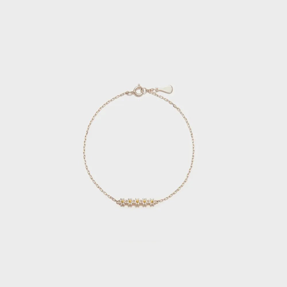 Daisy Shape Spring Ring Closure Bracelet - Silver by Trendsi from FREYA’S CLOSET