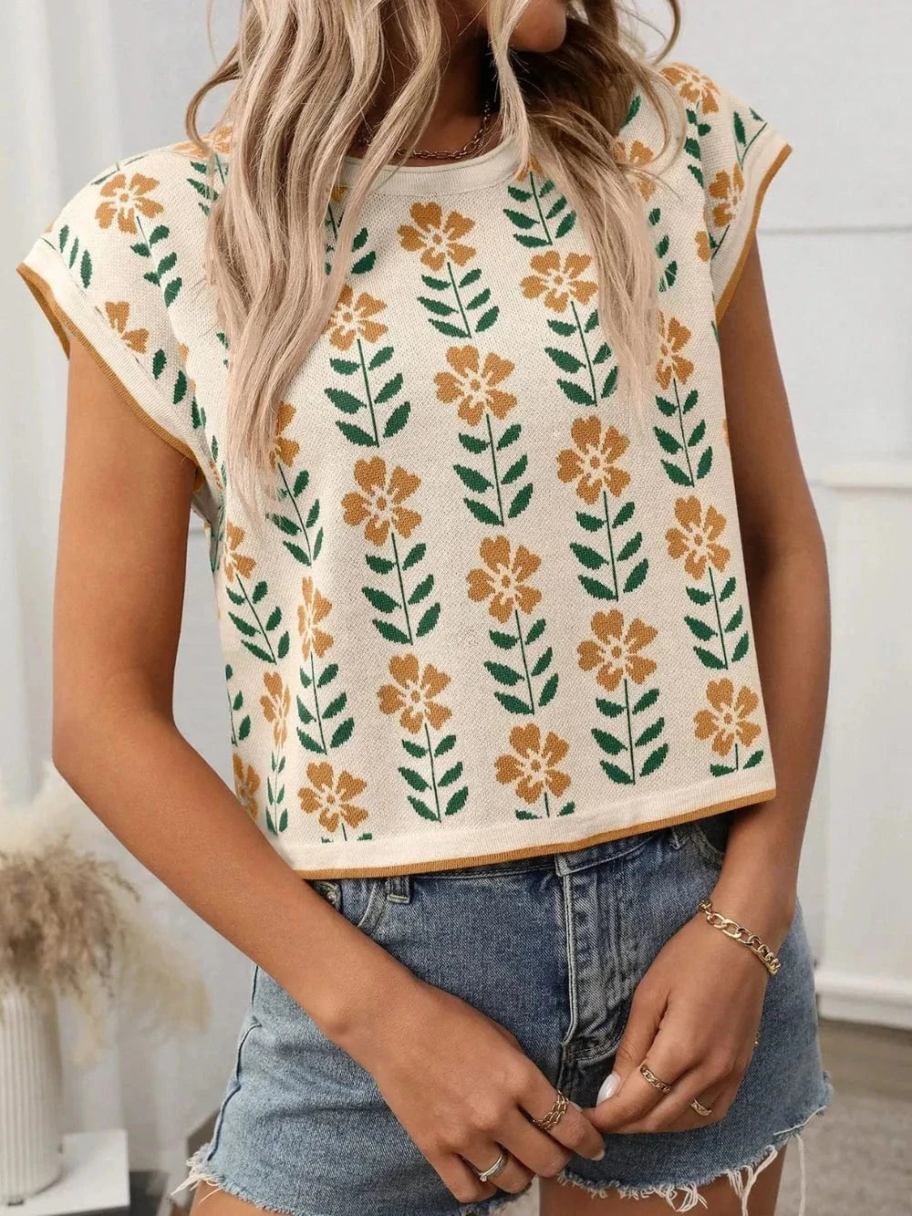 Trendsi Shirts and Blouse Flower Round Neck Short Sleeve Knit Top