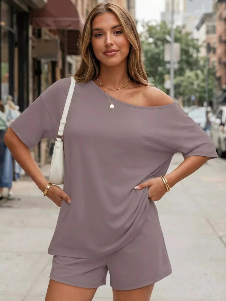 Gray boat neck tee and shorts set, view 4