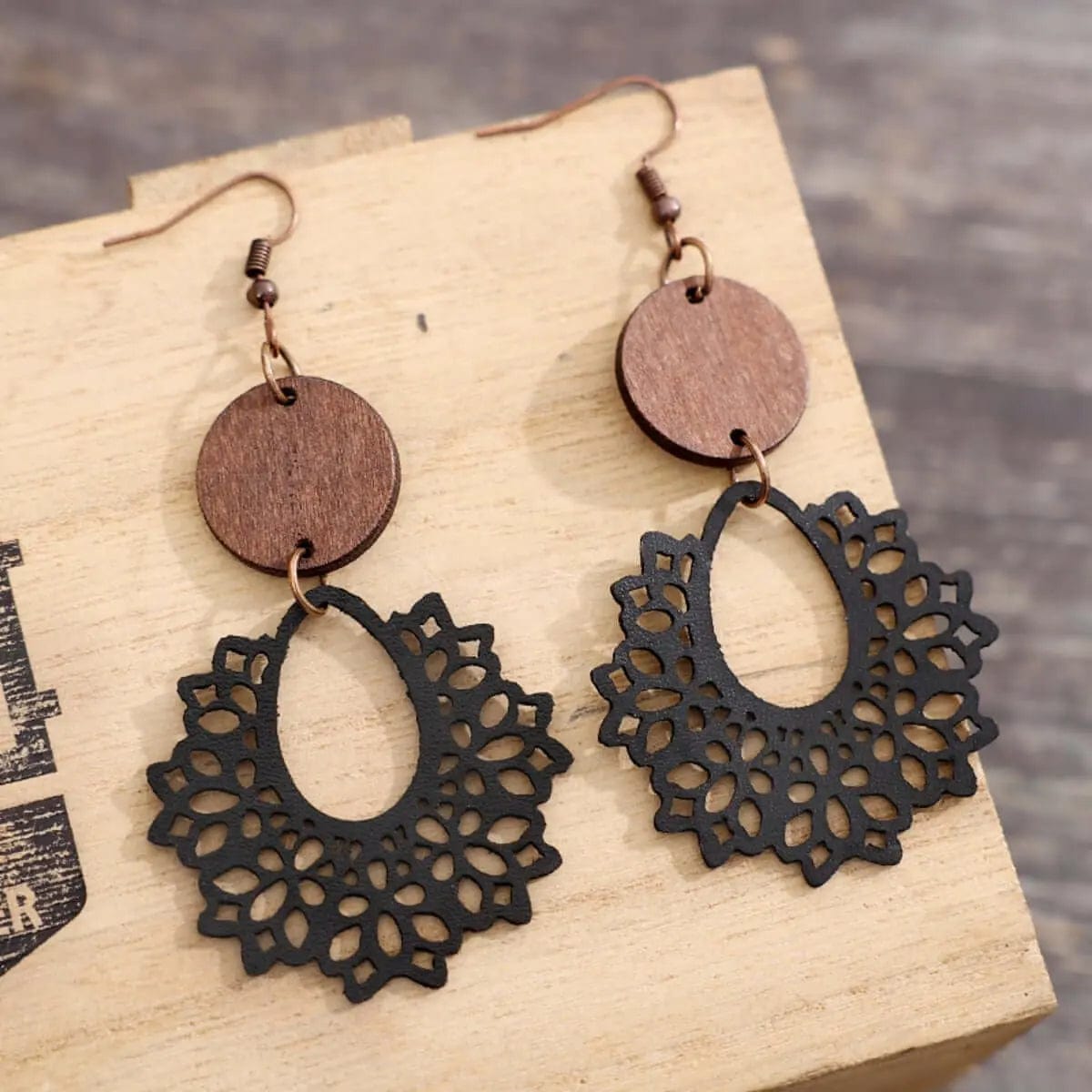 Trendsi Accessories Black / One Size Geometric Cutout Dangle Earrings