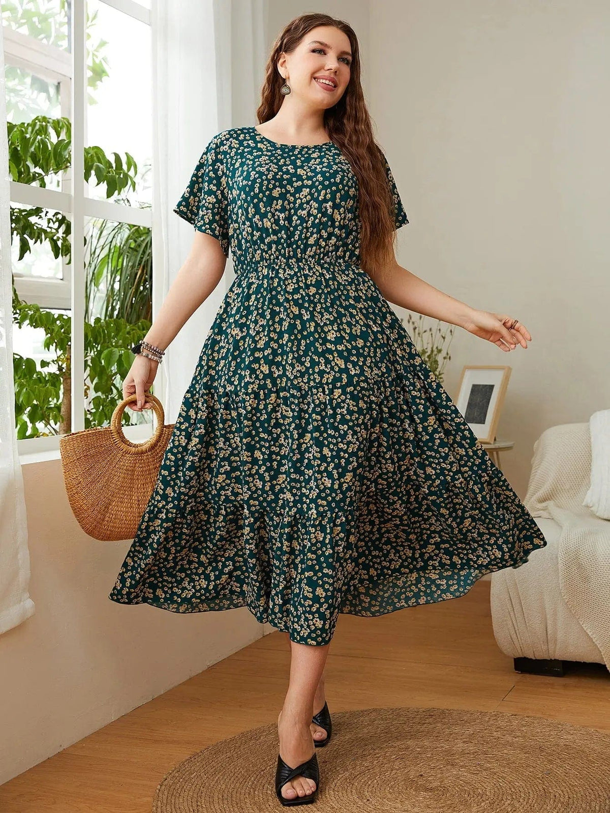Trendsi Dresses Honey Plus Size Floral Round Neck Short Sleeve Midi Dress