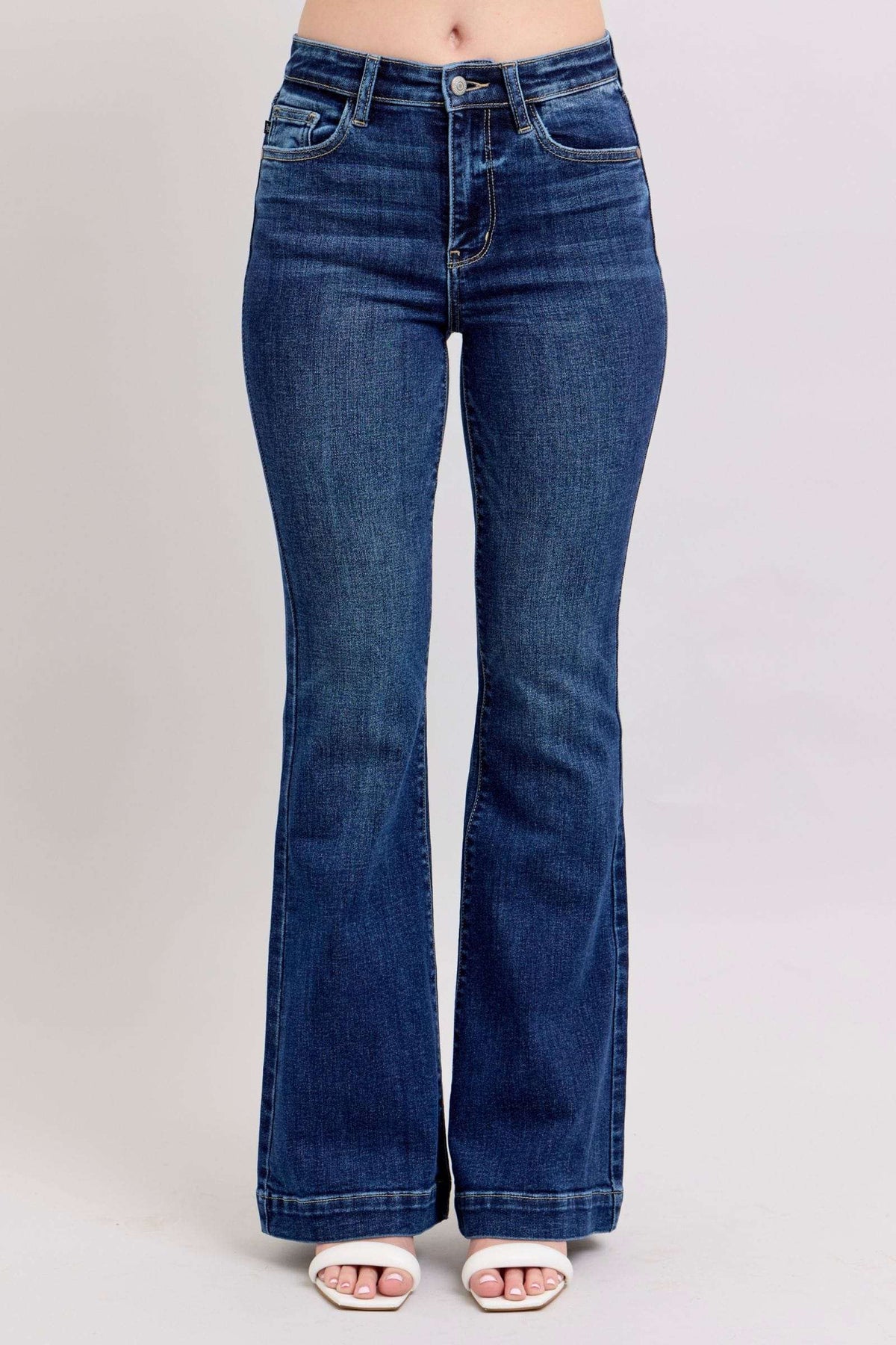 Trendsi jeans Judy Blue Full Size High Rise Flare Jeans with Pockets Plus Size