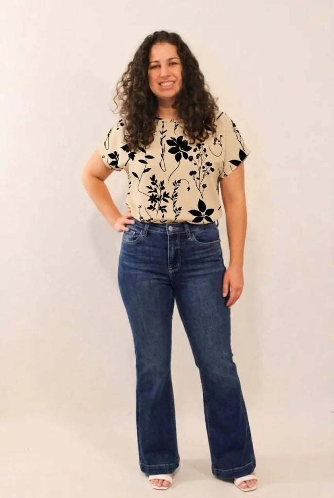Judy Blue Full Size High Rise Flare Jeans with Pockets Plus Size - Dark by Trendsi from FREYA’S CLOSET