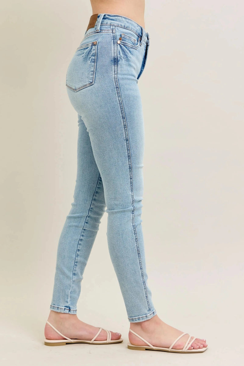 Trendsi Judy Blue Full Size Mr Tummy Control Vintage Wash Skinny Jeans Plus Size