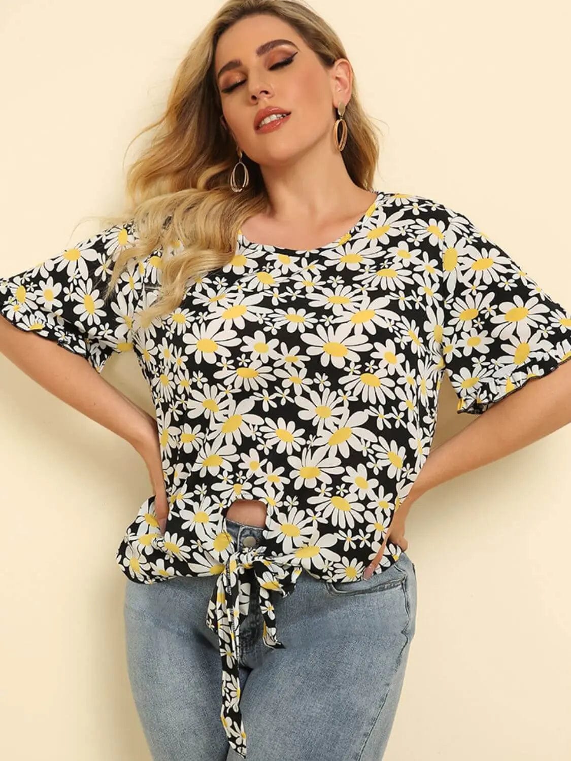 Trendsi Shirts and Blouse Plus Size Floral Round Neck Tie Hem Blouse
