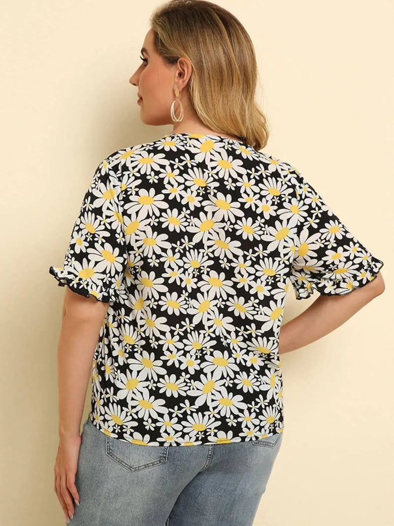 Trendsi Shirts and Blouse Plus Size Floral Round Neck Tie Hem Blouse
