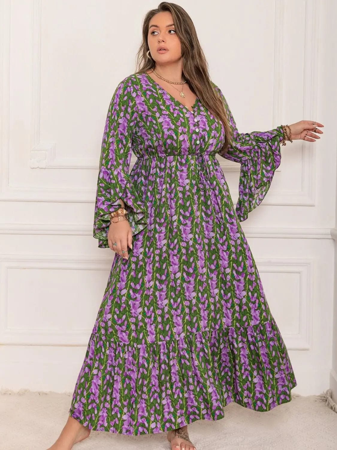Trendsi Dresses Plus Size Printed V-Neck Long Sleeve Maxi Dress