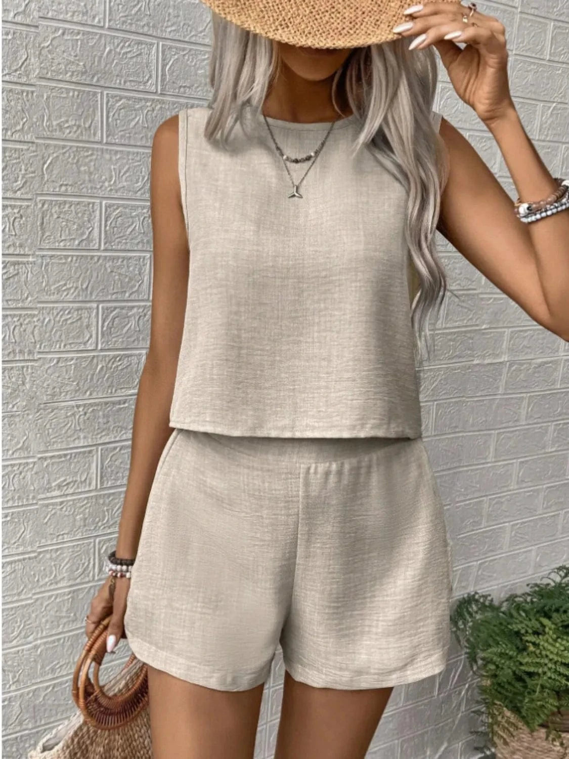 Trendsi set Dust Storm / S Round Neck Sleeveless Top and Shorts Set