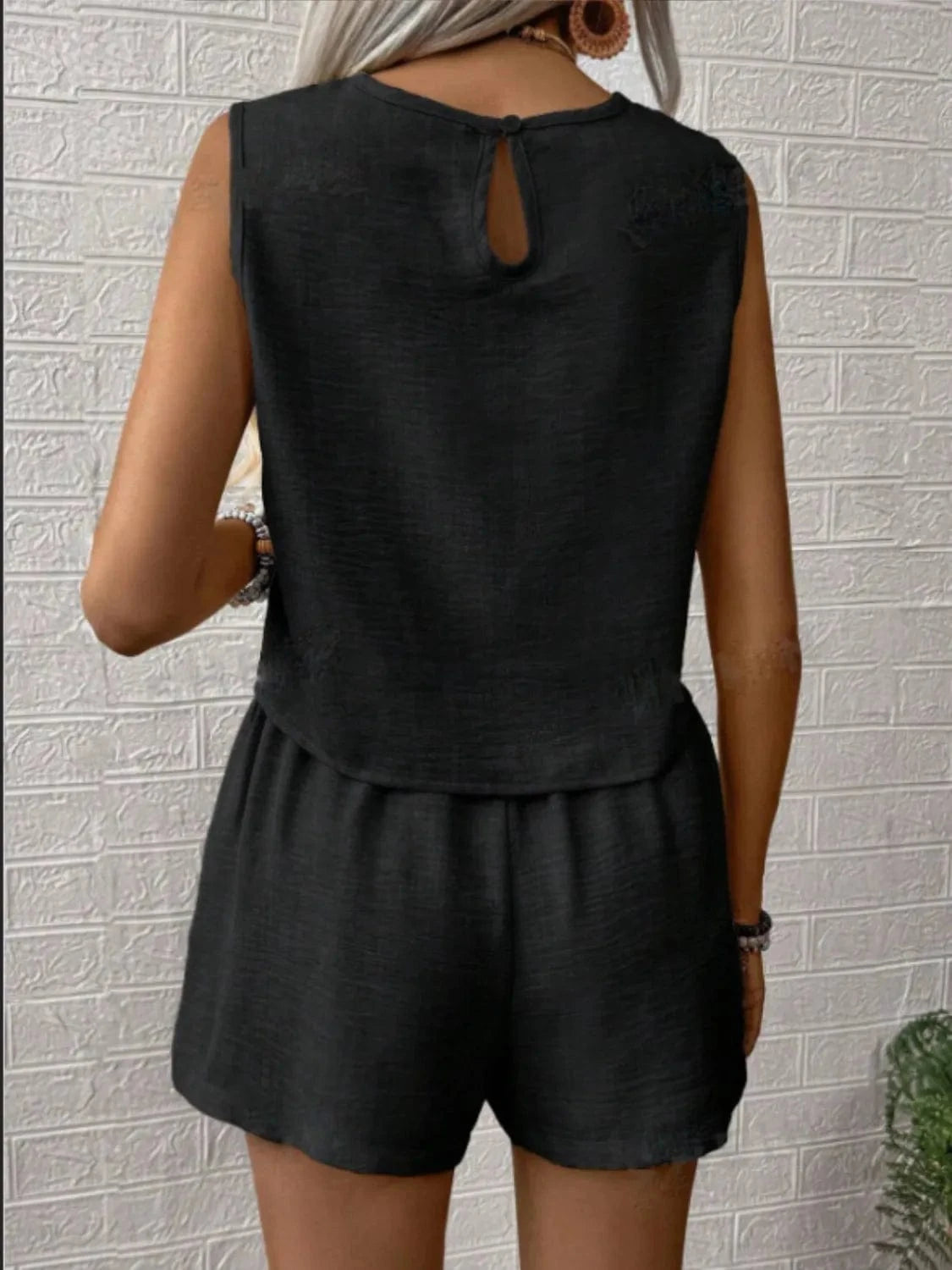 Trendsi set Round Neck Sleeveless Top and Shorts Set