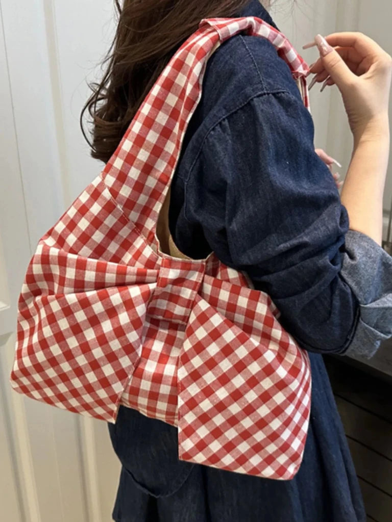 Ruched Bow Shoulder Bag - Red by Trendsi from FREYA’S CLOSET