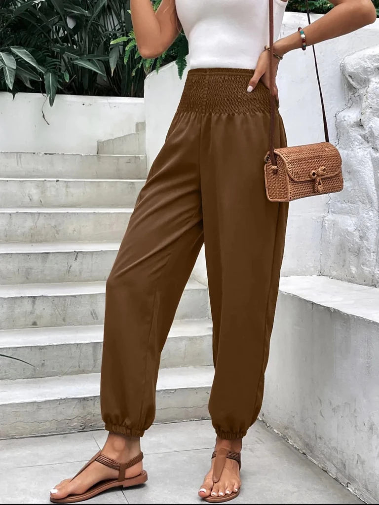 Smocked high-rise joggers with pockets, alternate product image