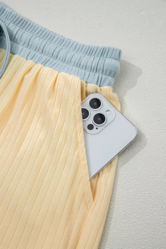 Soft ribbed color-block trim casual short set, alternate product image