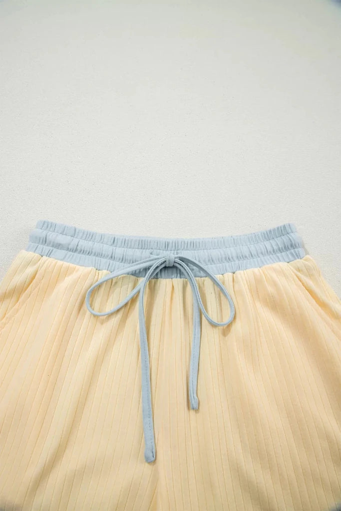 Soft ribbed color-block trim casual short set, alternate product image