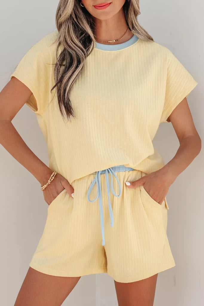 Soft ribbed color-block trim casual short set