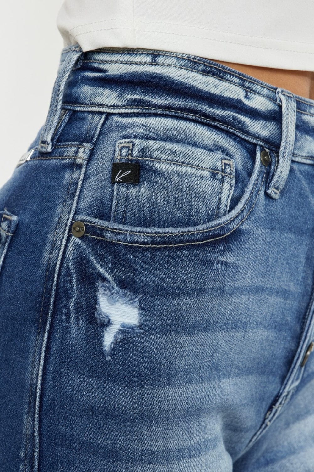 Trendsi Shorts Kancan Button Fly High Rise Raw Hem Denim Shorts Kancan Button Fly High Rise Raw Hem Denim Shorts